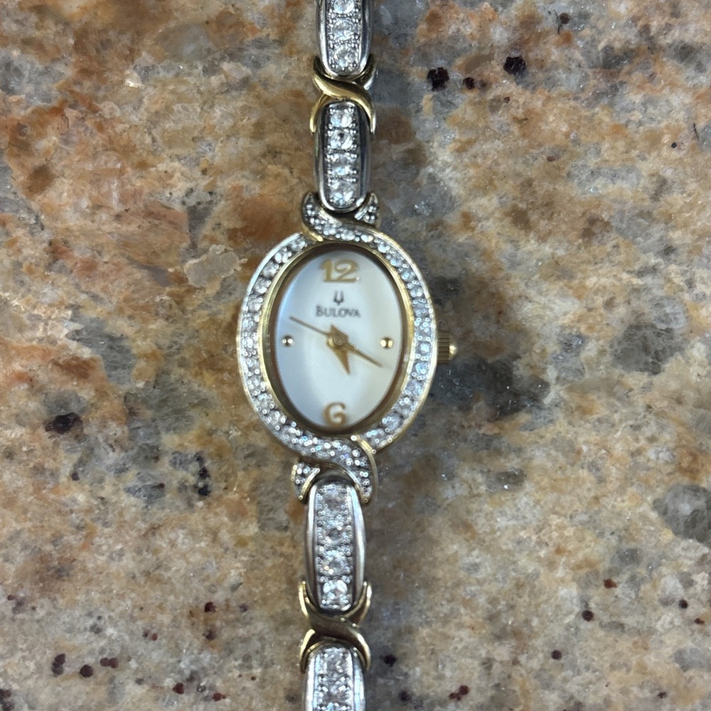 VTG 90s Bulova Woman's Mother Of Pearl Two Toned Watch Silver Gold Finish Bling